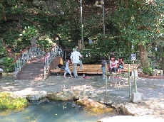 七ツ釜鍾乳洞は１５℃