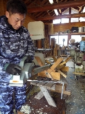 ひとつひとつ心を込めて一竹入魂です☆