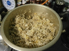 具材を炒めて～