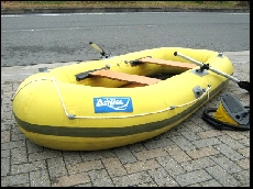 ゴムボート；登録不可